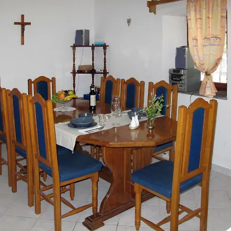 Holiday Haus Zid Дом отдыха Marcana